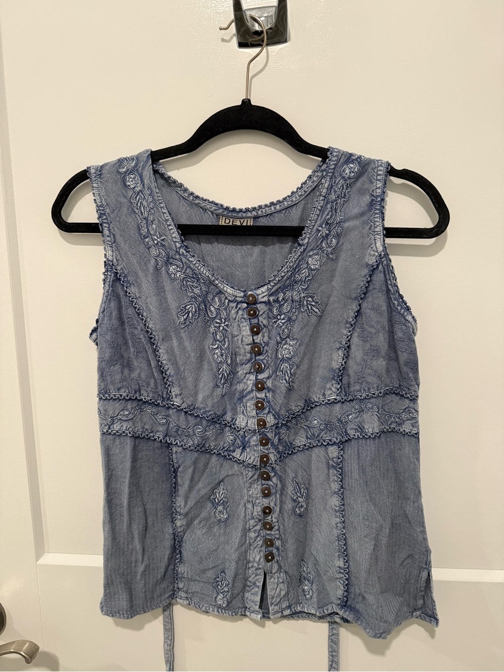 Vintage Floral Embroidered Top